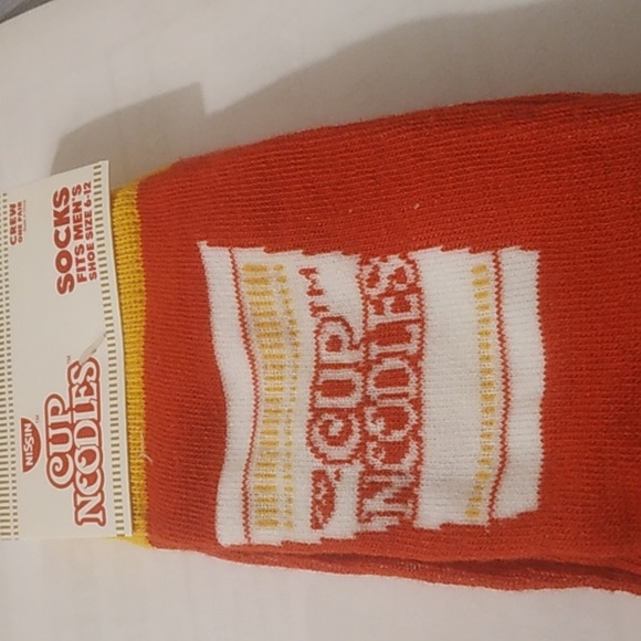 Fun socks cup of noodles. - Picture 3 of 4